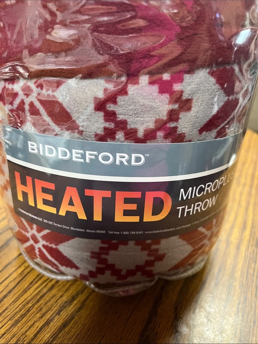 Biddeford Red Microplush Heated Throw Blanket